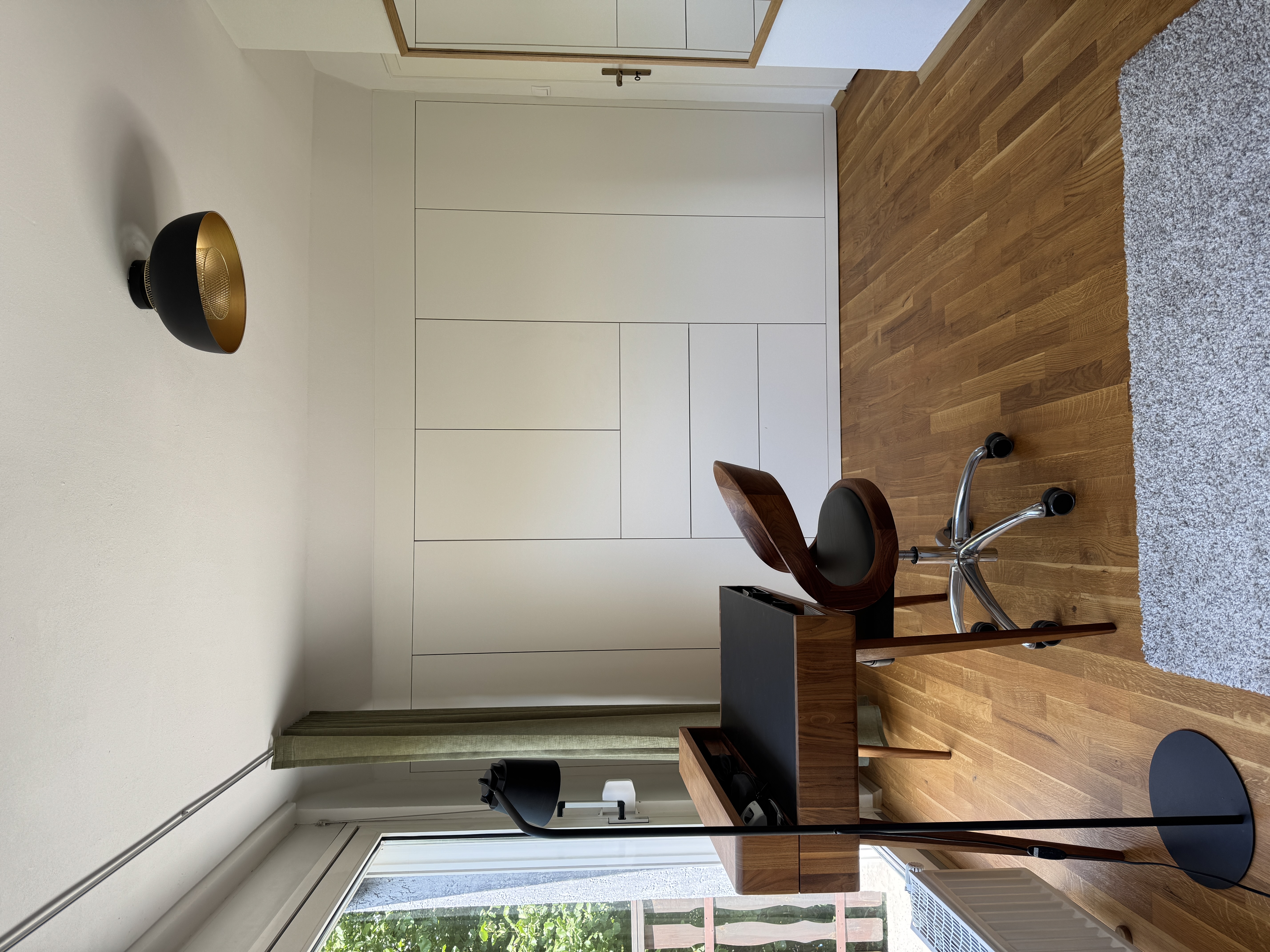 Einbauschrank mit passgenauer Frontgestaltung